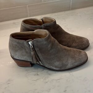 Vionic Gray Ankle Boots with Tassel Zipper